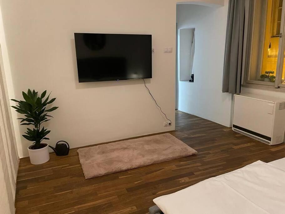 Prahabel - K10 Apartment Bagian luar foto